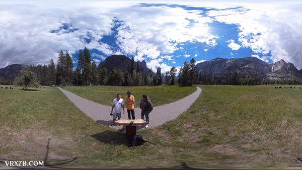 【360° VR】UFO袭击约塞米蒂国家公园
