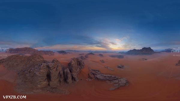 【360° VR】约旦月亮谷的瓦迪鲁姆沙漠。8K空中视频