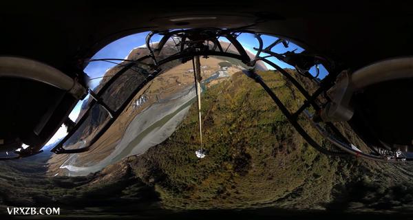 【360° VR】阿汤哥带你开飞机