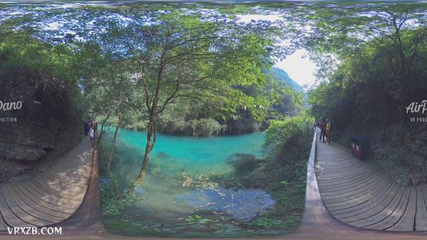【360° VR】飞跃张家界峡谷玻璃桥