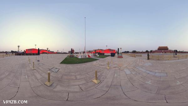 【360° VR】不用起早排队 “C位”看天安门升国旗