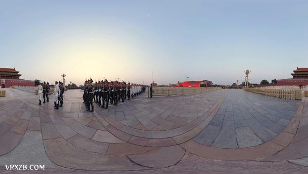 【360° VR】不用起早排队 “C位”看天安门升国旗