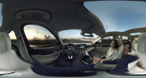 【360° VR】外星人入侵地球，男子驾车绝命逃亡